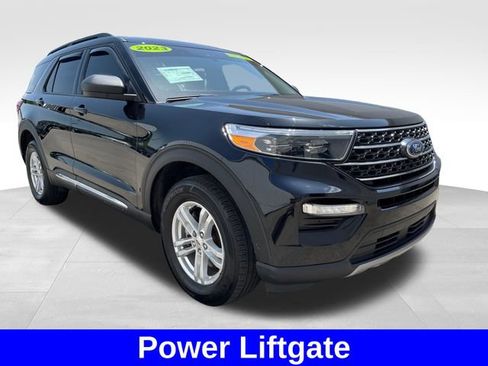 Used 2023 Ford Explorer XLT w/ Equipment Group 202A AWD/4WD image 7