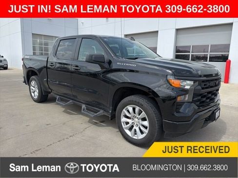 Used 2022 Chevrolet Silverado 1500 Custom image 1