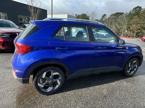 Used 2023 Hyundai Venue SEL image 8