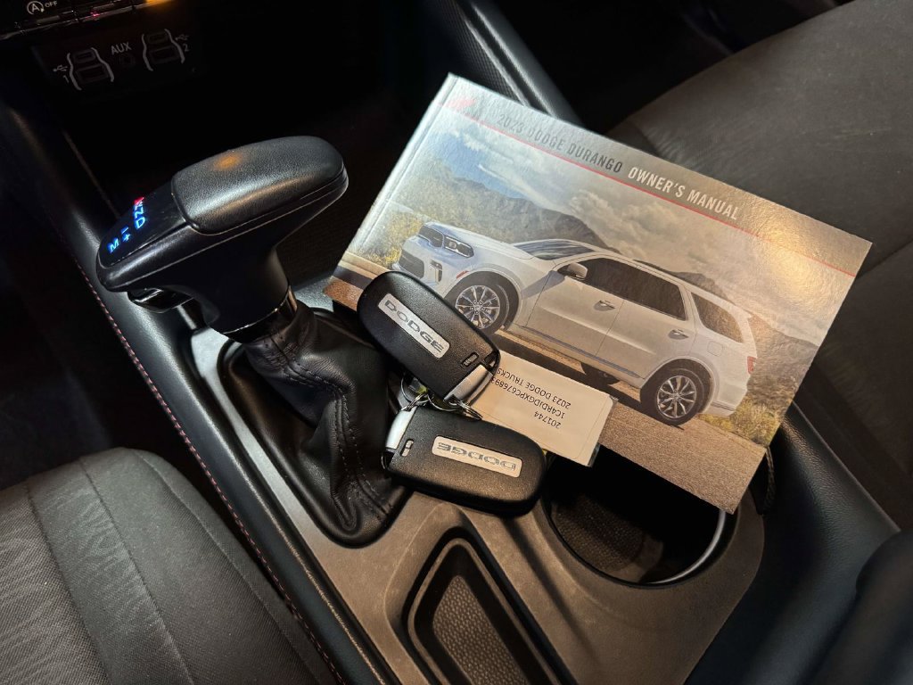 Used 2023 Dodge Durango GT w/ Blacktop Package AWD/4WD image 30