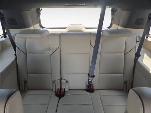 Used 2023 Cadillac Escalade Premium Luxury AWD/4WD image 12