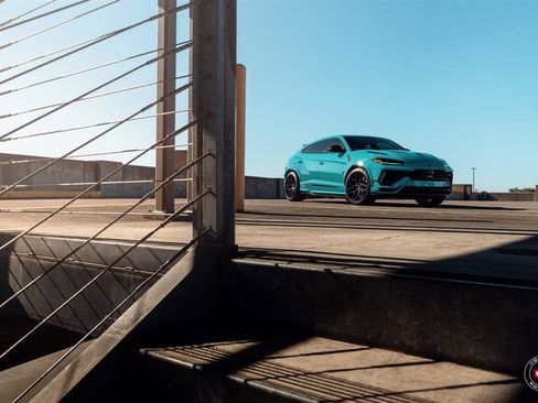 Used 2024 Lamborghini Urus S AWD/4WD image 19