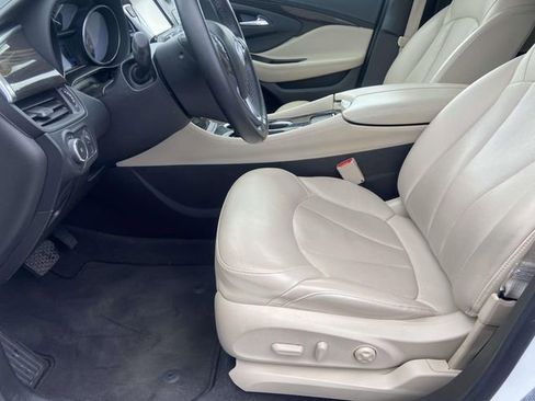 Used 2019 Buick Envision Essence image 12