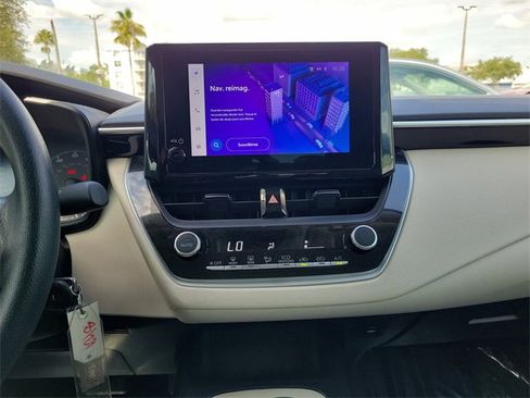 Used 2023 Toyota Corolla LE image 18