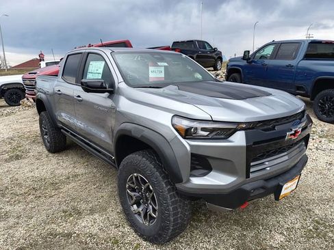 New 2026 Chevrolet Colorado ZR2 w/ Technology Package AWD/4WD image 2