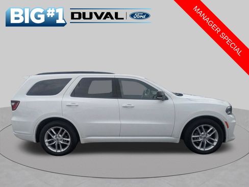Used 2024 Dodge Durango GT RWD image 3