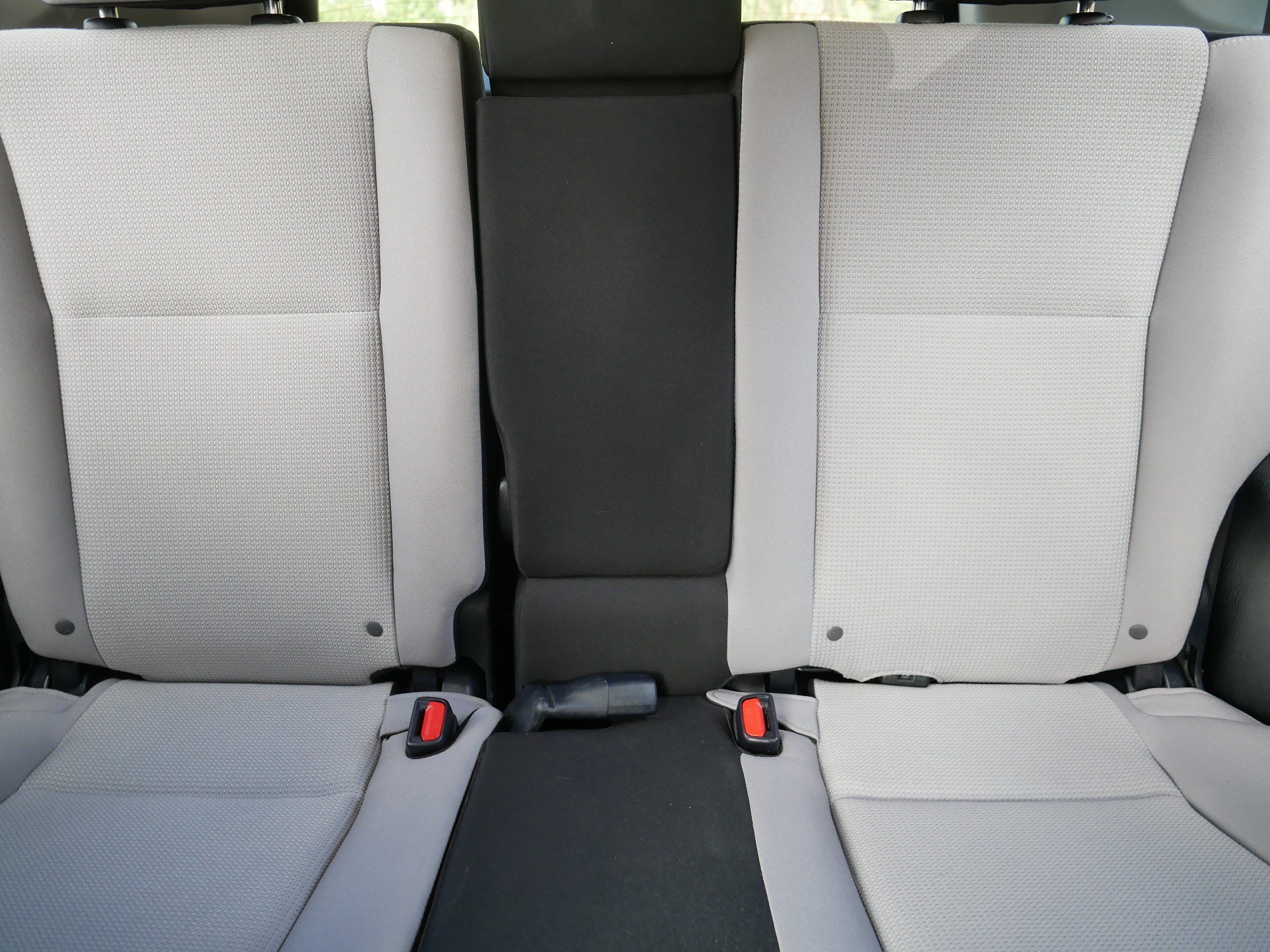 Used 2018 Toyota RAV4 XLE FWD image 13