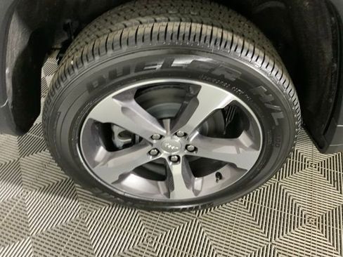 Used 2024 Jeep Grand Cherokee Limited 4xe w/ Luxury Tech Group II image 35