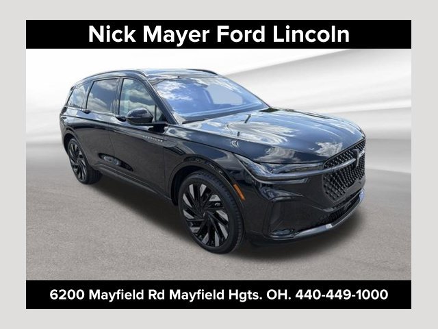 New 2026 Lincoln Nautilus Reserve w/ Jet Appearance Package AWD/4WD image 1