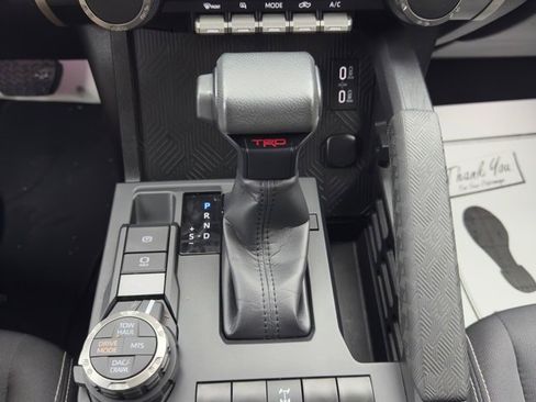 Used 2024 Toyota Tacoma TRD Off-Road image 17