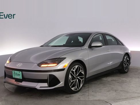 Used 2024 Hyundai Ioniq 6 Limited RWD image 2