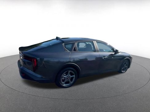 Used 2025 Kia K4 LXS image 15