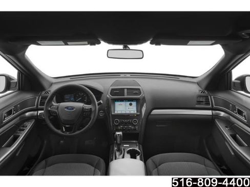 Used 2018 Ford Explorer Limited w/ Equipment Group 301A AWD/4WD image 9