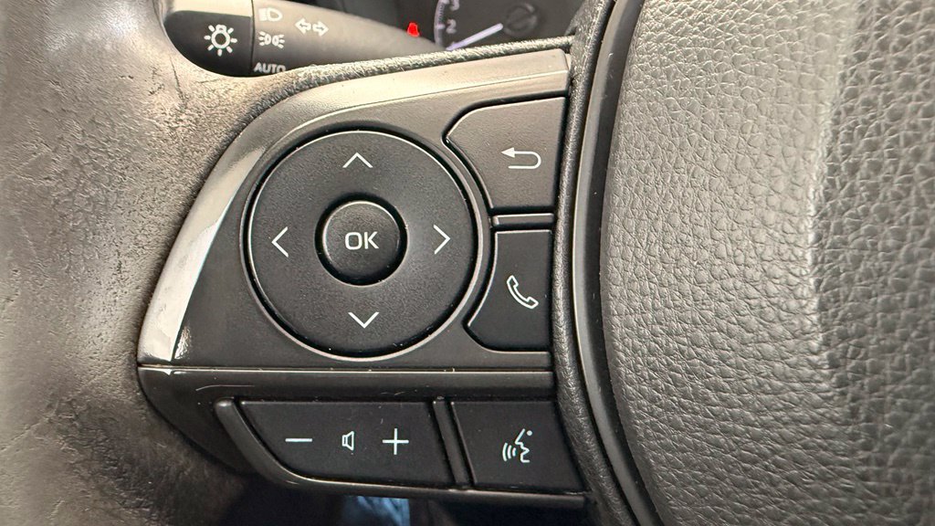 Used 2022 Toyota Corolla LE FWD image 27