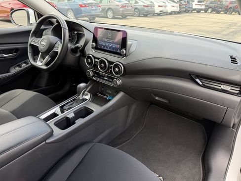 Used 2025 Nissan Sentra SV w/ All-Weather Package FWD image 23