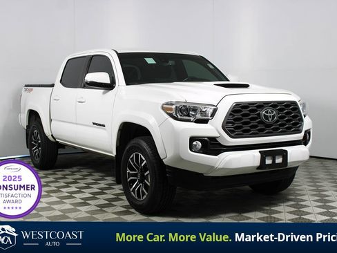 Used 2020 Toyota Tacoma TRD Sport w/ Technology Package AWD/4WD image 1