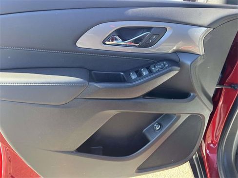 Certified 2023 Chevrolet Traverse LT image 18