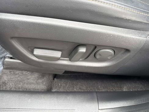 Certified 2025 MAZDA CX-70 Plug-In Hybrid w/ Premium Plus image 32