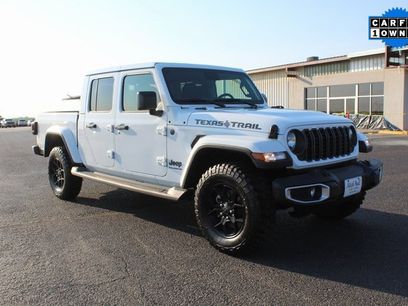 Used 2025 Jeep Gladiator Sport