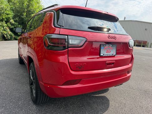 Used 2022 Jeep Compass Limited w/ (RED) Package AWD/4WD image 12