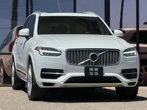 Used 2017 Volvo XC90 T8 Inscription w/ Luxury Package AWD/4WD image 18