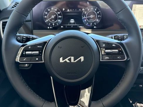 New 2026 Kia Seltos EX FWD image 29