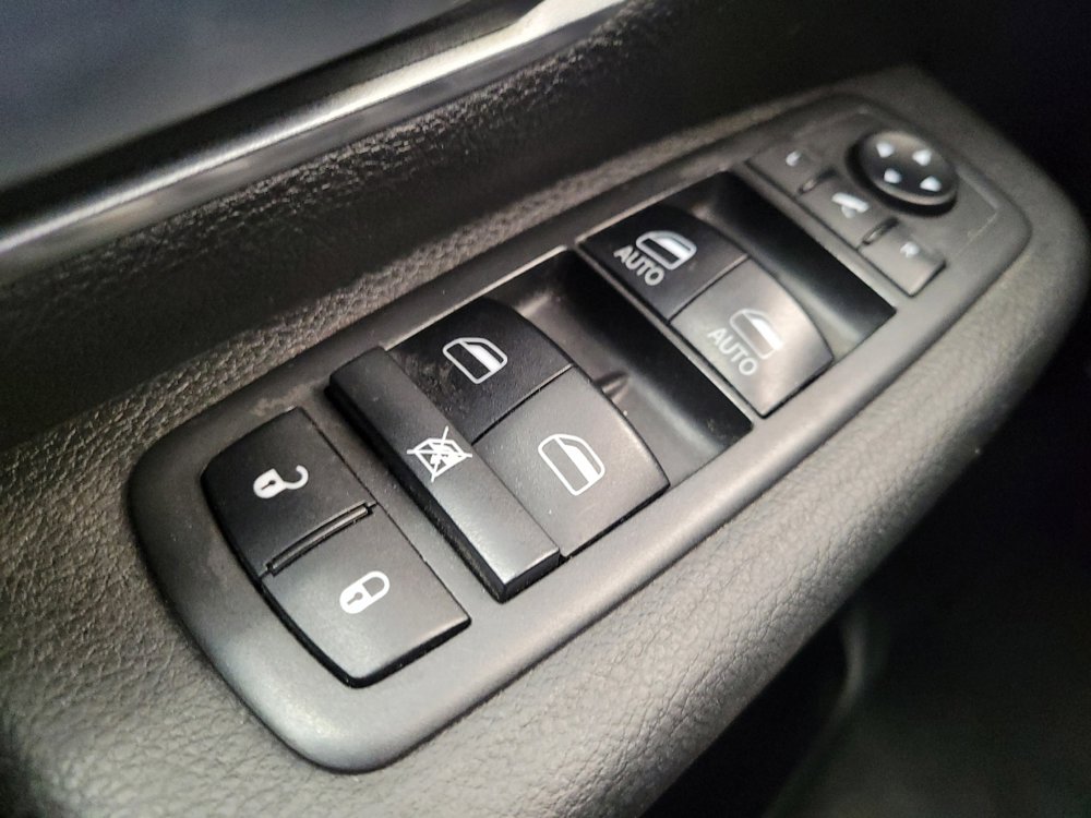 Used 2019 RAM 1500 Big Horn RWD image 27