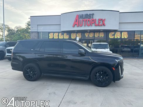 Used 2021 Cadillac Escalade Sport Platinum w/ LPO, ONYX Package image 1