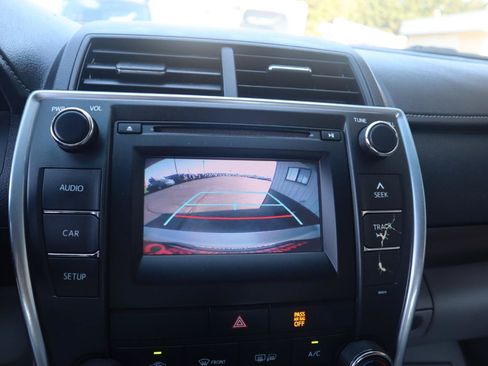 Used 2017 Toyota Camry LE FWD image 53