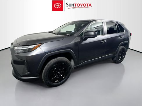 Used 2025 Toyota RAV4 LE FWD image 9