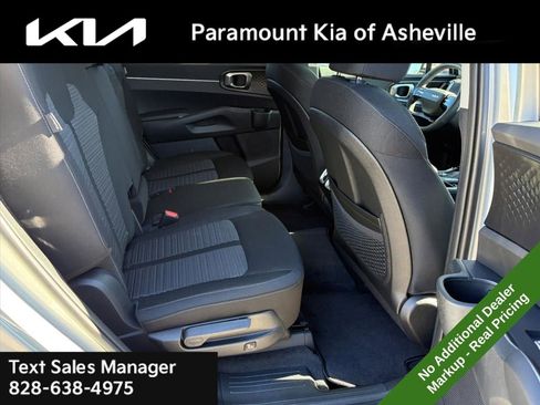 New 2026 Kia Sorento LX image 19