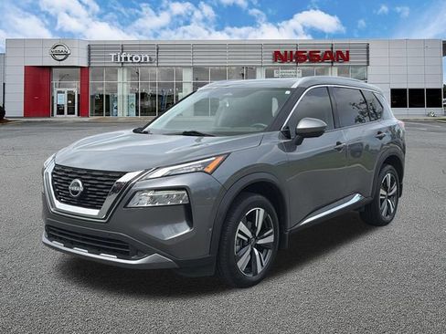 Used 2023 Nissan Rogue SL w/ SL Premium Package FWD image 3