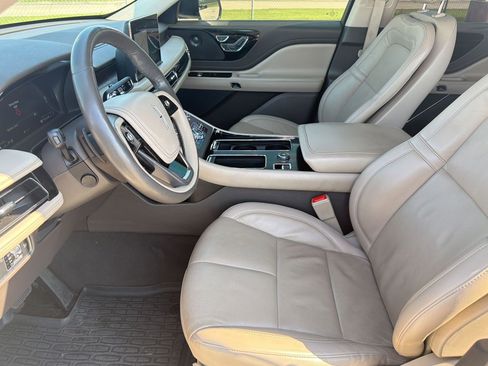 Used 2022 Lincoln Aviator Reserve w/ Equipment Group 201A RWD image 5