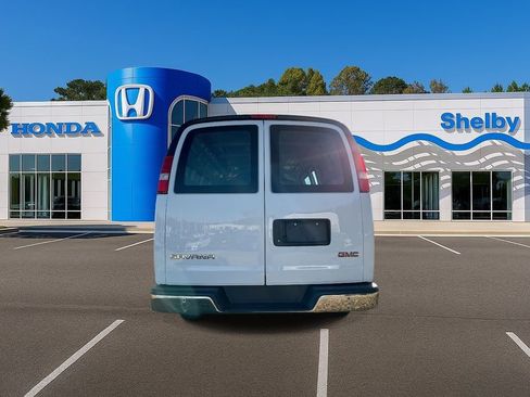 Used 2024 GMC Savana 2500 w/ Driver Convenience Package image 7