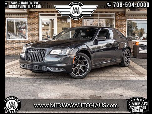 Used 2017 Chrysler 300 S image 1