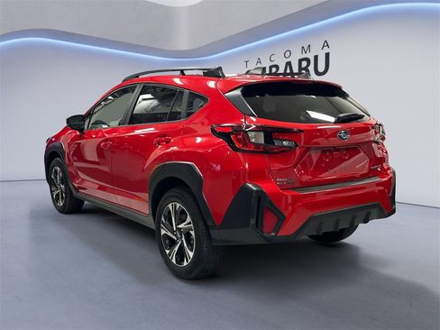 Used 2024 Subaru Crosstrek 2.0i Premium image 2