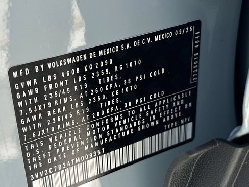 Certified 2026 Volkswagen Taos SE AWD/4WD image 29