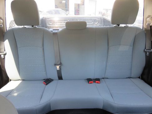 Used 2019 RAM 1500 Express w/ Express Value Package AWD/4WD image 21