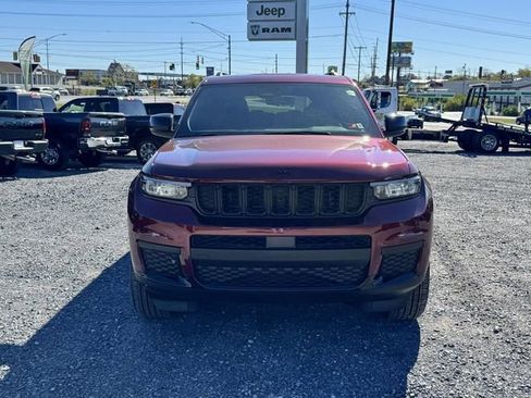 New 2025 Jeep Grand Cherokee L Laredo AWD/4WD image 24