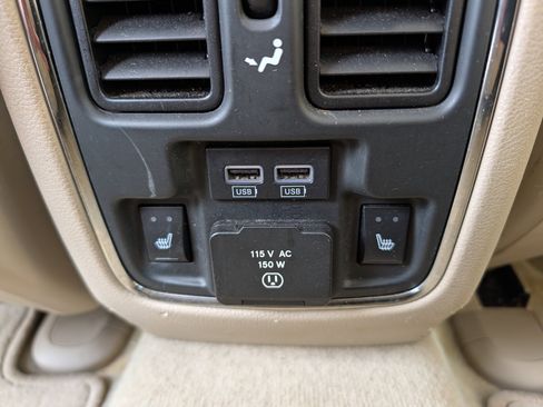 Used 2014 Jeep Grand Cherokee Overland w/ Trailer Tow Group IV image 12