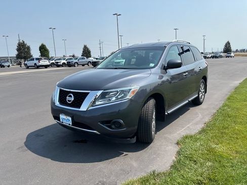 Used 2013 Nissan Pathfinder SV w/ Cargo Pkg AWD/4WD image 7