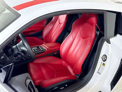 Used 2018 Audi R8 V10 w/ Premium Package image 14