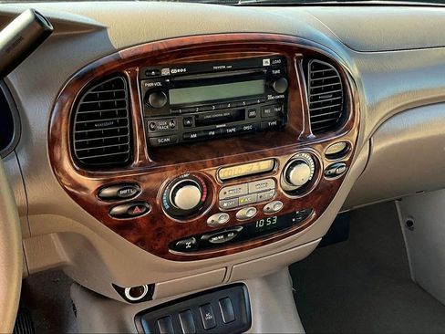 Used 2007 Toyota Sequoia Limited image 9