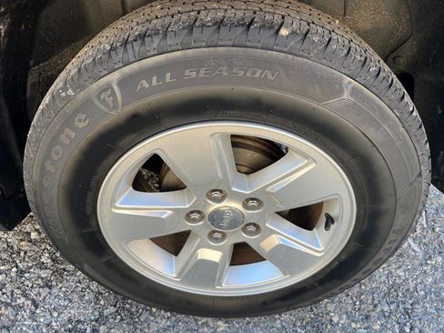 Used 2016 Jeep Compass Sport w/ Power Value Group image 22