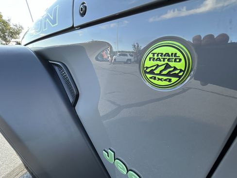 Used 2021 Jeep Wrangler Rubicon image 12