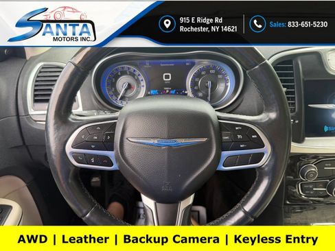 Used 2018 Chrysler 300 Limited AWD/4WD image 8