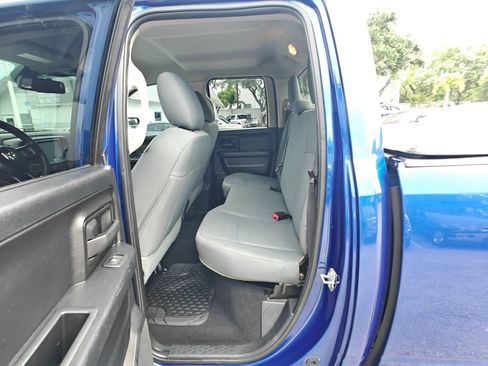 Used 2015 RAM 1500 Express AWD/4WD image 12