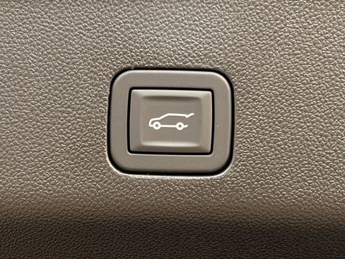 New 2026 GMC Yukon XL Denali w/ Sun & Power Step Package image 25