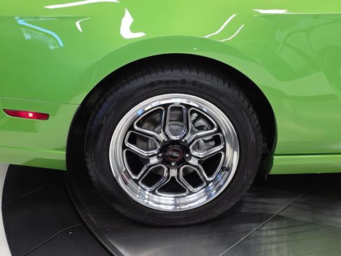 Used 2013 Ford Mustang GT Premium w/ Comfort Pkg RWD image 44