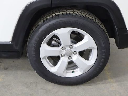 Used 2019 Jeep Compass Latitude w/ Popular Equipment Group FWD image 40